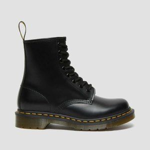 Doc Martens 1460 WOMEN'S SMOOTH LEATHER LACE UP BOOTS